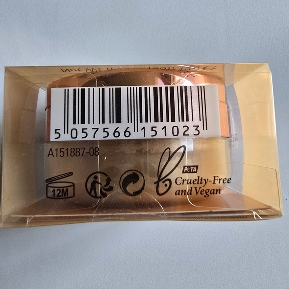 Makeup Revolution Conceal & Fix Loose Setting Powder Deep Honey 0.45oz New - Picture 4 of 5